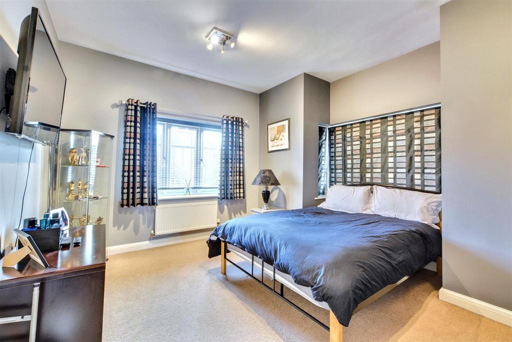 Bedroom 2 1.jpeg