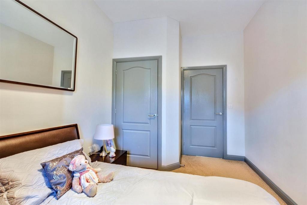 Bedroom 3 2.jpeg
