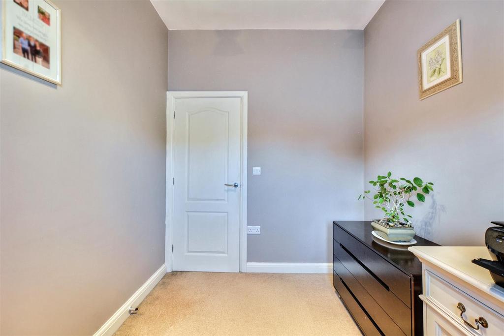 Bedroom 4 2.jpeg