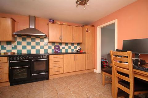 3 bedroom terraced house for sale, Stumpacre, Bretton, Peterborough