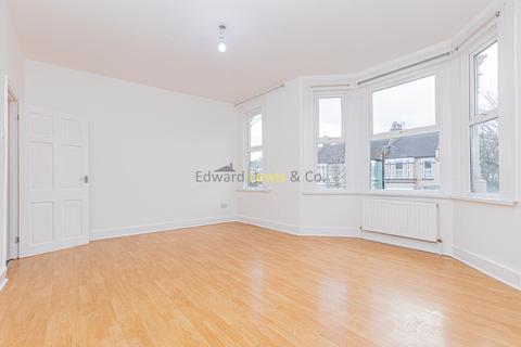 2 bedroom flat to rent, Vicarage Road, London E10