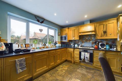 4 bedroom semi-detached house for sale, 21 Priestgate, Nafferton, Driffield, YO25 4LR