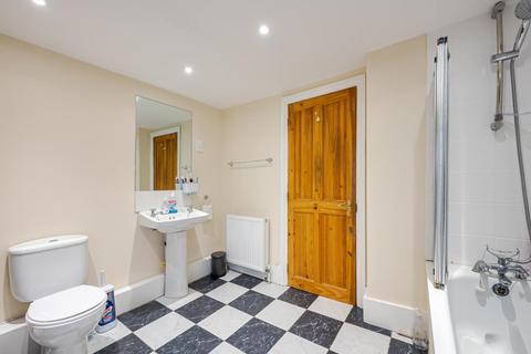 1 bedroom flat to rent, Liston Road, London SW4