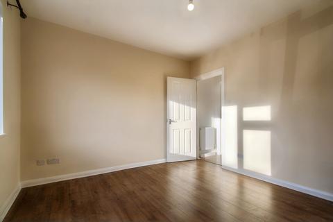 7a Lonsdale Close, Uxbridge, UB8 3BY