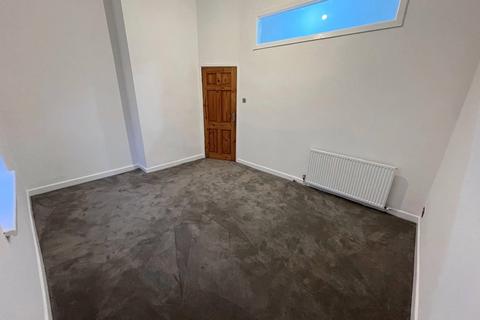 2 bedroom terraced house to rent, Rake Street, Lancashire BL9