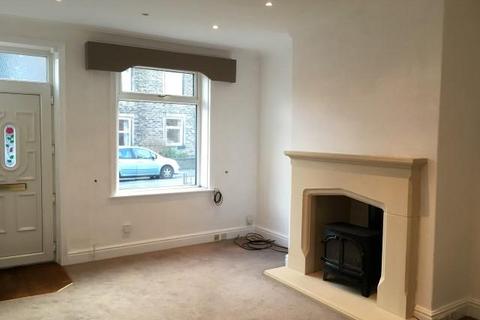 4 bedroom terraced house to rent, Myrtle Avenue, Bingley, BD16 1EW