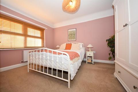 1 bedroom flat for sale, Ropeway, Bishops Itchington, Southam