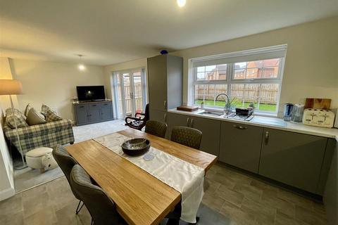 4 bedroom detached house for sale, Turners View, West Park, Darlington