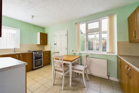 3 bedroom semi-detached house for sale, Park Road, Nottingham NG4