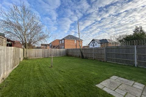 2 bedroom detached bungalow to rent, The Cottage, Bramley Court, Church Road, Paddock Wood, Tonbridge, Kent, TN12 6EU