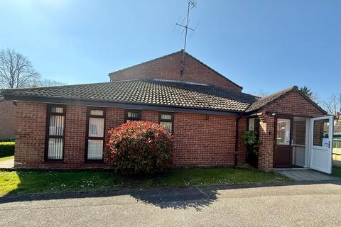 1 bedroom maisonette for sale, Brookdale Court, Nottingham NG5