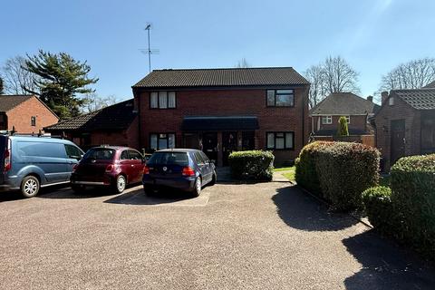 1 bedroom maisonette for sale, Brookdale Court, Nottingham NG5