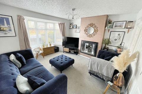 3 bedroom semi-detached house for sale, Bromley Avenue, Whitley Bay, Tyne and Wear, NE25 8TN