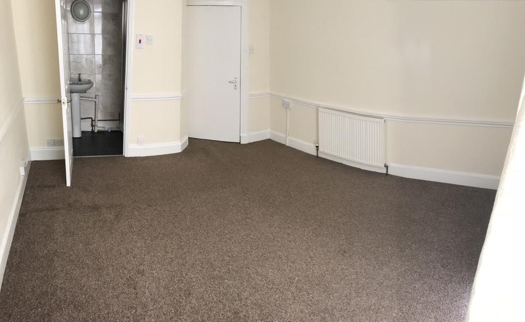 Bedroom ensuite