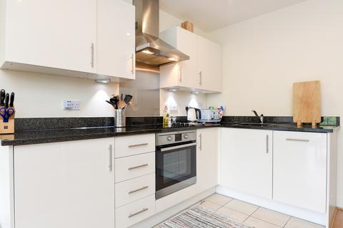 1 bedroom flat to rent, Gwynne Road Battersea SW11