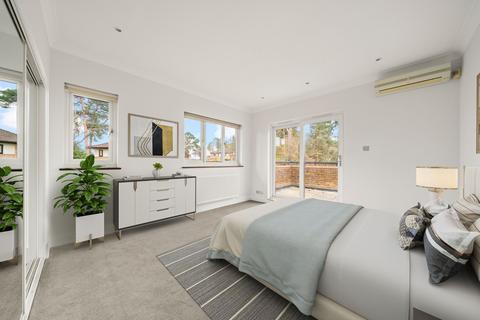 4, Cedar Court The Gables, Oxshott, Leatherhead, KT22 0SD