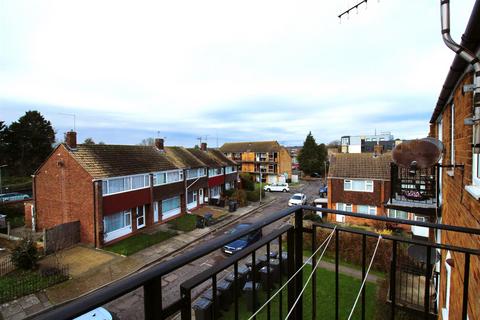 1 bedroom flat to rent, Rhodaus Close, Canterbury