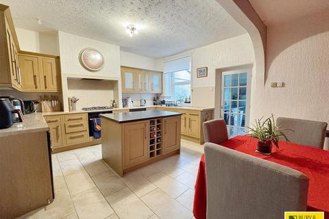 10 Alexander Road, Dove Holes, Buxton, SK17 8BN