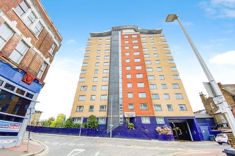 2 bedroom flat for sale, Hainault Street, ILFORD, IG1