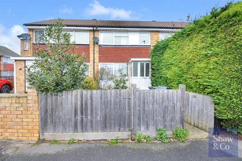 3 bedroom terraced house for sale, Sark Close, Hounslow TW5