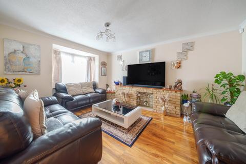 3 bedroom terraced house for sale, Goldsworthy Way, Cippenham, Berkshire, SL1