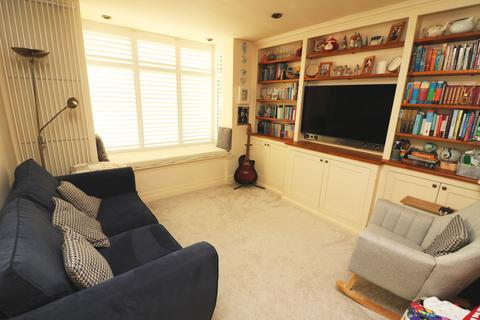 2 bedroom semi-detached house for sale, Wendover Road, Staines-upon-Thames, Surrey, TW18