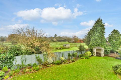 5 bedroom detached house for sale, Draysfield, Wormshill, Sittingbourne, Kent