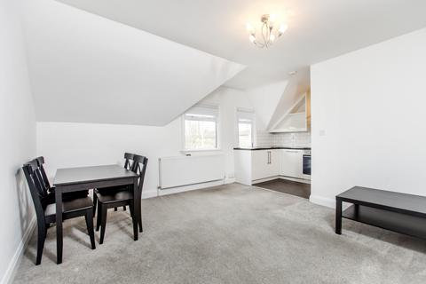 2 bedroom flat to rent, Cricklewood Lane, London NW2