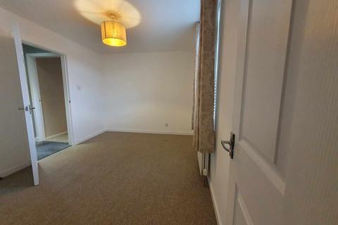 2 bedroom flat to rent, Carronside Street, Falkirk FK2