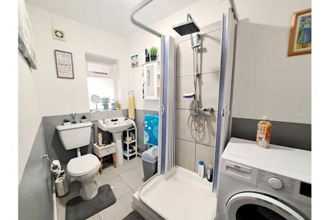 1 bedroom property for sale, 4 Truro Road, Thanet, Ramsgate , Kent, CT11 8DB