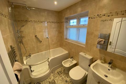 2 bedroom bungalow to rent, Church Lane, Underwood, NG16