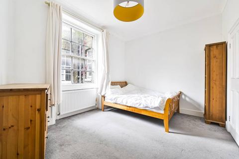 3 bedroom flat to rent, Hereford House, Chelsea, London, SW10