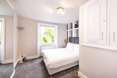 1 bedroom flat to rent, Nevern Square, Earls Court, London, SW5