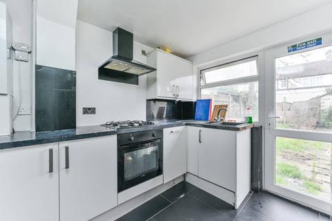 3 bedroom terraced house for sale, Thornton Road, Croydon, CR0