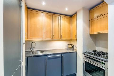 2 bedroom flat for sale, The Garden Flat, Winchester Street, Pimlico, London, SW1V