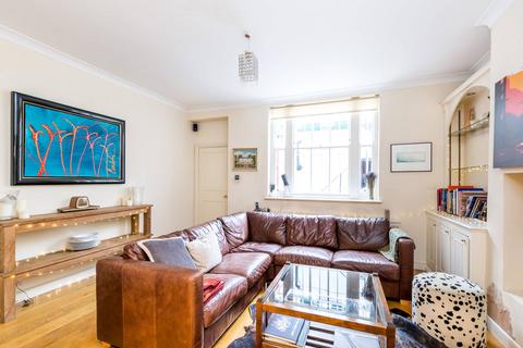 2 bedroom flat for sale, The Garden Flat, Winchester Street, Pimlico, London, SW1V