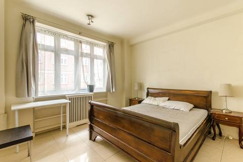 3 bedroom flat for sale, Hall Road, St John's Wood, London, NW8