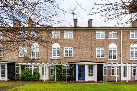 2 bedroom flat for sale, Glenbuck Road, Surbiton, KT6