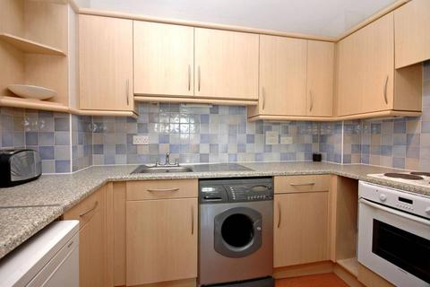 1 bedroom flat to rent, Commercial Road, Spitalfields, London, E1