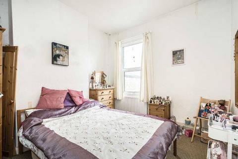 3 bedroom terraced house for sale, Ulverscroft Road, London SE22