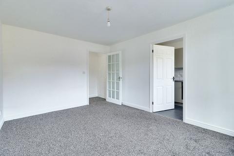 1 bedroom flat to rent, Woodfield Road, Thames Ditton KT7