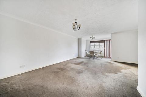 2 bedroom flat for sale, Albemarle Road, Beckenham