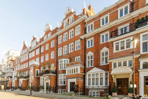 3 bedroom flat to rent, Lennox Gardens, Knightsbridge, London, SW1X