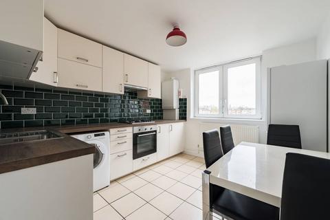 3 bedroom flat to rent, Tiverton Road, Harringay, London, N15