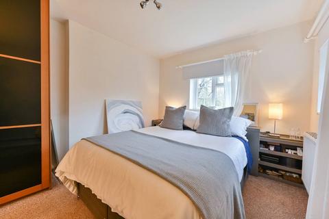 3 bedroom maisonette for sale, Worcester Park Road, Worcester Park, KT4