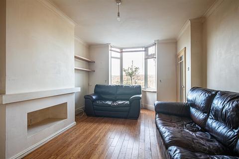 23 Ledstone Road, Sheffield, S8 0NS