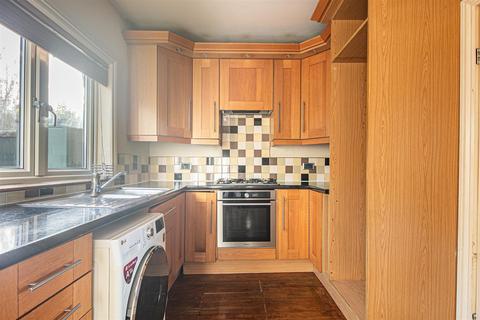 23 Ledstone Road, Sheffield, S8 0NS