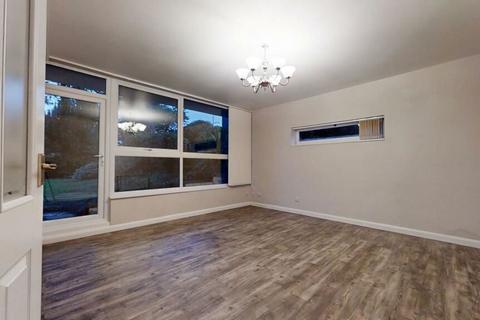 2 bedroom flat for sale, Oathall Road, Haywards Heath, West Sussex, RH16 3DZ