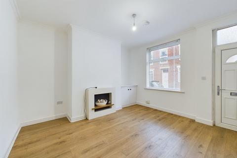 2 bedroom terraced house to rent, Henry Street, Manchester M29