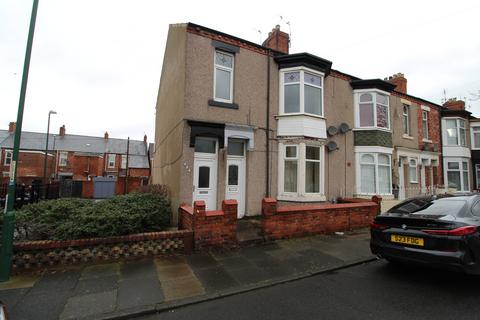 3 bedroom flat to rent, Wharton Street, South Shields NE33